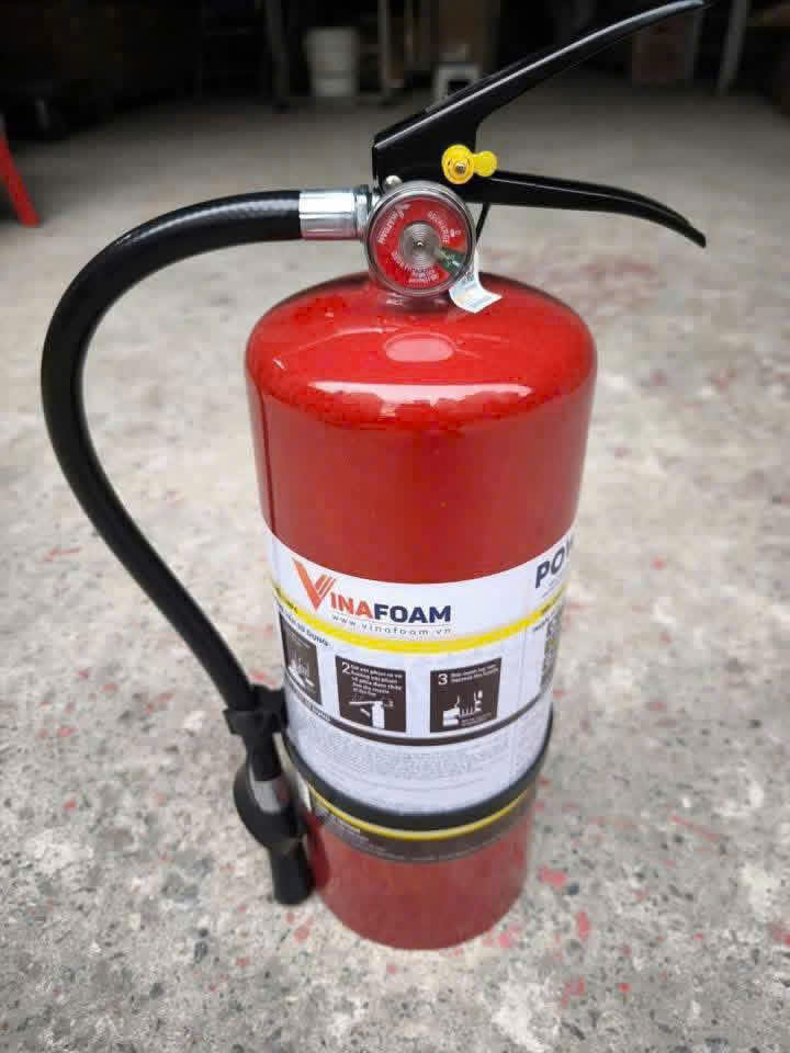 bình chữa cháy bột ABC 8kg Việt Nam